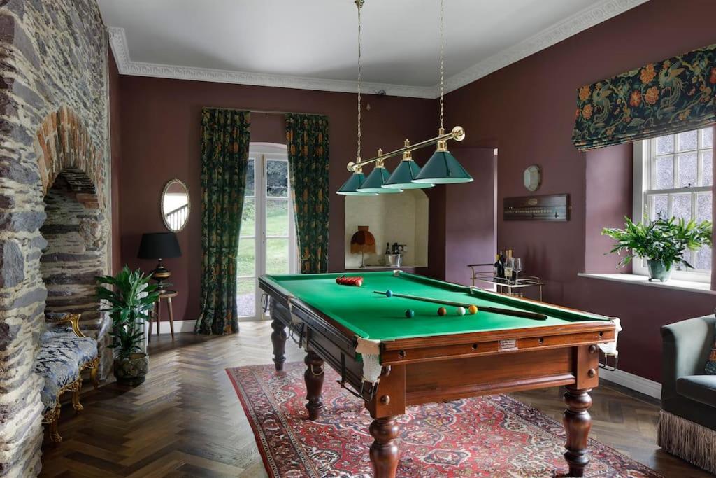 コーク Dripsey Castle Estateヴィラ エクステリア 写真